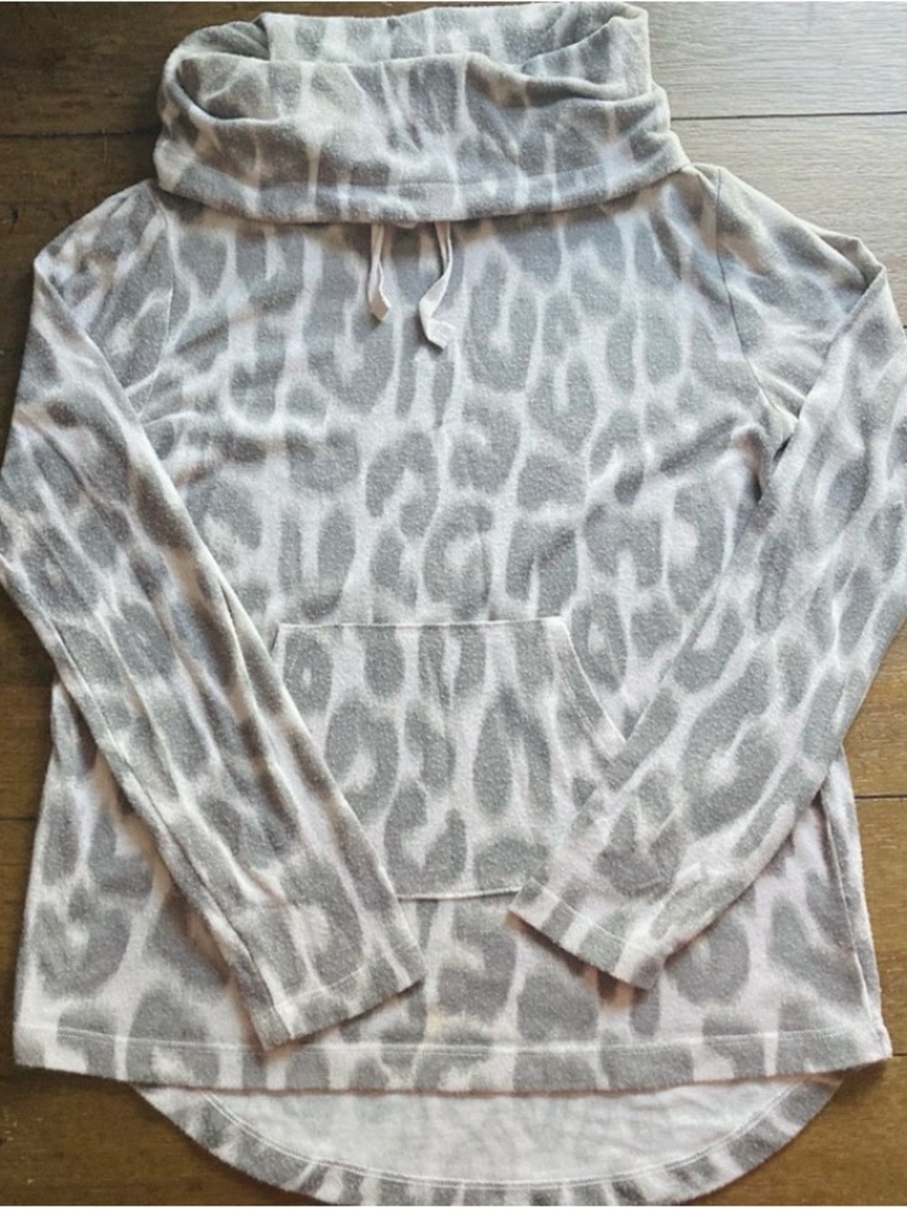 Planet Gold Gray Leopard Print Cowl Neck Pullover Sweatshirt Pockets
